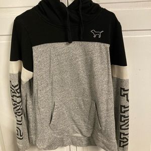 PINK Victoria’s Secret pullover hoodie with drawstrings and pocket. EUC